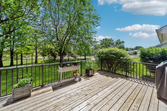 8002 Goodman Drive, Urbandale, IA 50322