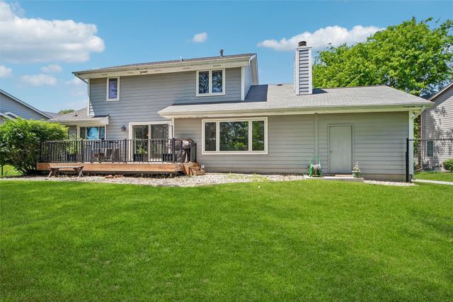 8002 Goodman Drive, Urbandale, IA 50322