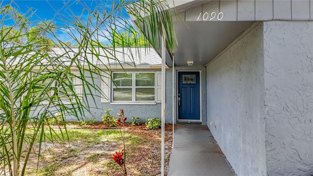 1090 16TH AVENUE SW, Largo, FL 33770