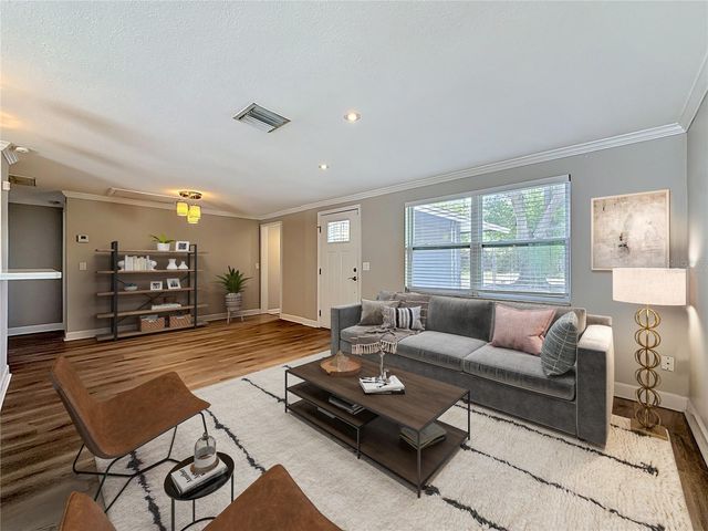 1090 16TH AVENUE SW, Largo, FL 33770