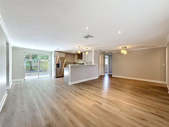 1090 16TH AVENUE SW, Largo, FL 33770