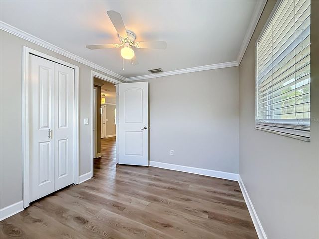 1090 16TH AVENUE SW, Largo, FL 33770