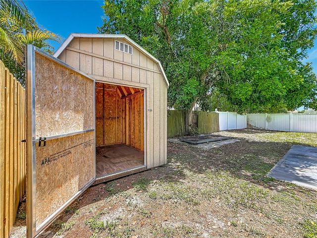 1090 16TH AVENUE SW, Largo, FL 33770