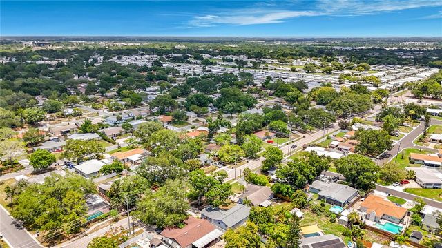 1090 16TH AVENUE SW, Largo, FL 33770