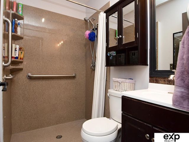 1741 W Sewell Street, Lincoln, NE 68522