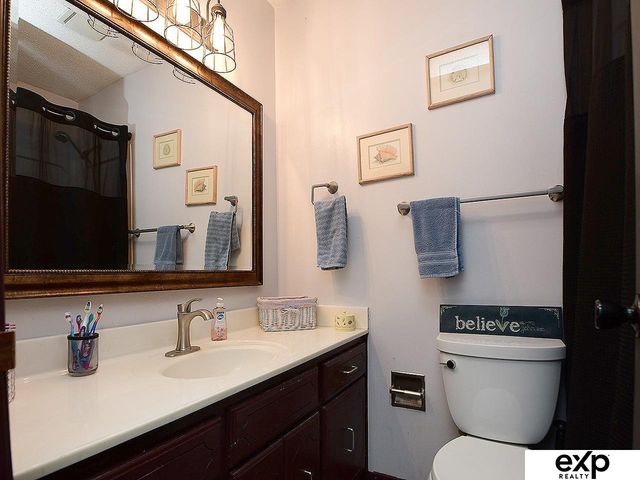 1741 W Sewell Street, Lincoln, NE 68522