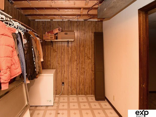 1741 W Sewell Street, Lincoln, NE 68522