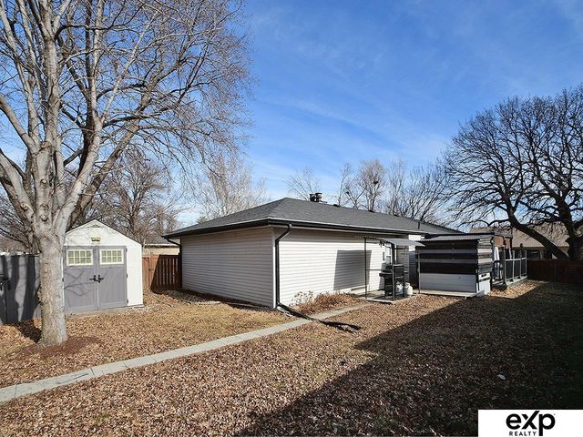 1741 W Sewell Street, Lincoln, NE 68522