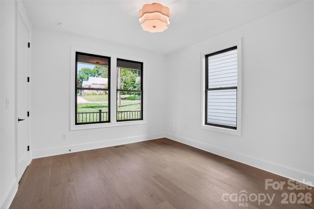 417 W Cama Street, Charlotte, NC 28217