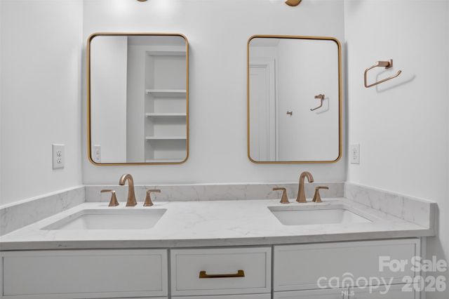 417 W Cama Street, Charlotte, NC 28217