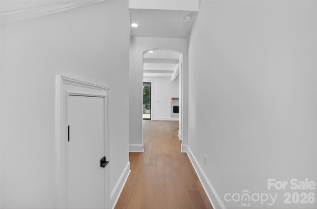 417 W Cama Street, Charlotte, NC 28217
