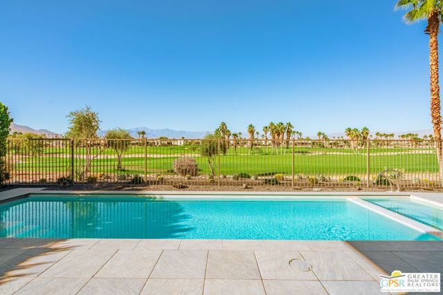 4321 Lumina Way, Palm Springs, CA 92262