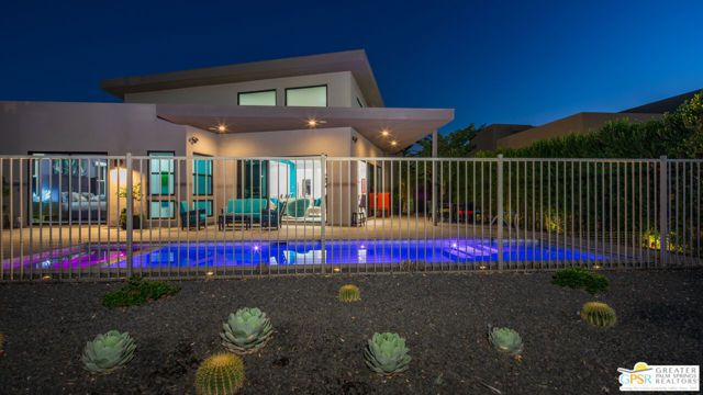 4321 Lumina Way, Palm Springs, CA 92262