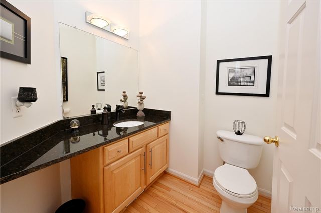 59779 Glacier Spring Drive S, Washington Township, MI 48094