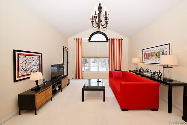 59779 Glacier Spring Drive S, Washington Township, MI 48094