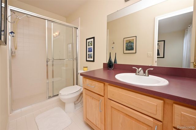 59779 Glacier Spring Drive S, Washington Township, MI 48094