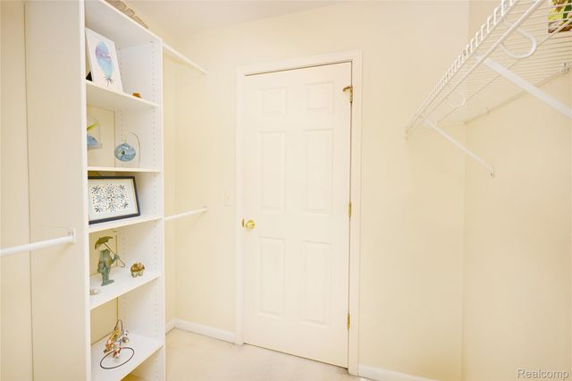 59779 Glacier Spring Drive S, Washington Township, MI 48094