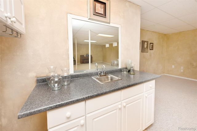 59779 Glacier Spring Drive S, Washington Township, MI 48094