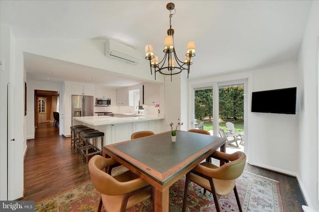 112 HOOKS LN, Baltimore, MD 21208
