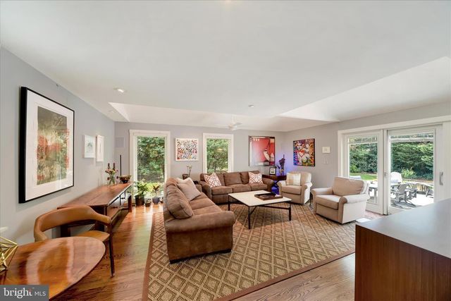 112 HOOKS LN, Baltimore, MD 21208