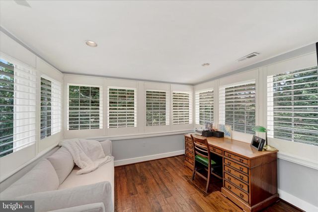 112 HOOKS LN, Baltimore, MD 21208