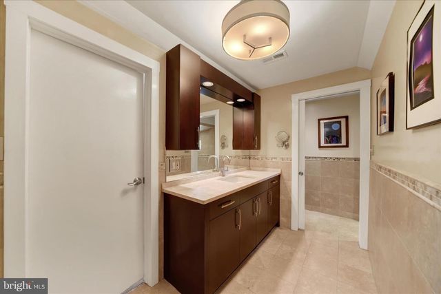 112 HOOKS LN, Baltimore, MD 21208