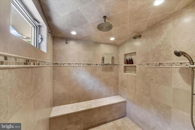 112 HOOKS LN, Baltimore, MD 21208