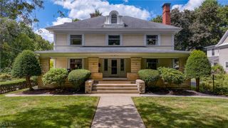 156 S Franklin Street, Chagrin Falls, OH 44022