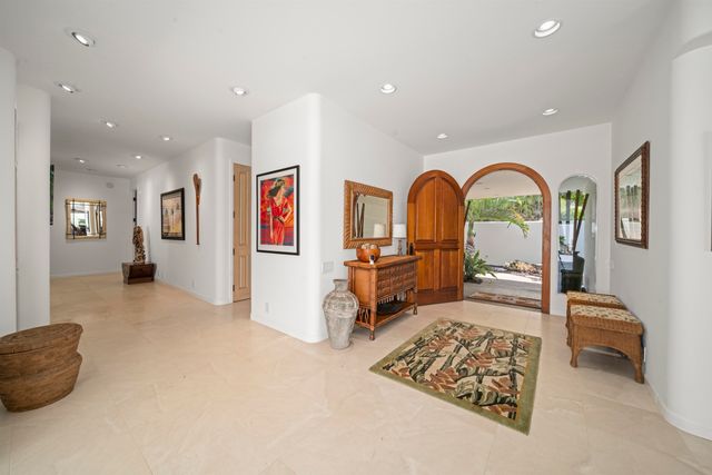 206 Heleuma Pl, Kihei, HI 96753