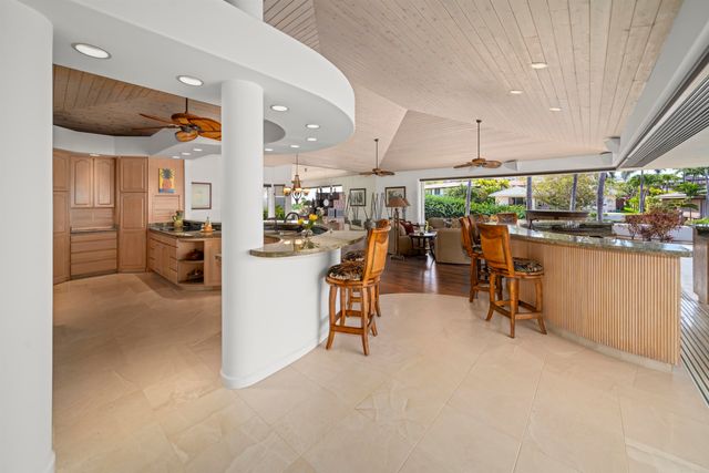 206 Heleuma Pl, Kihei, HI 96753