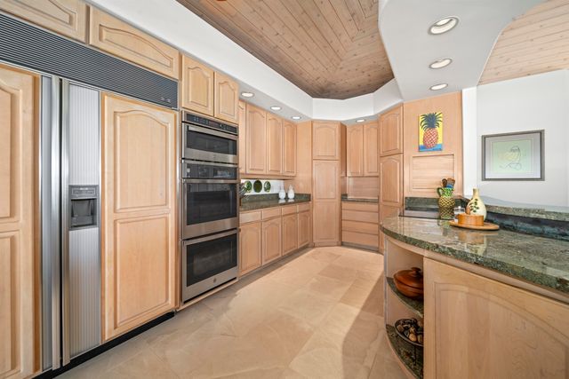 206 Heleuma Pl, Kihei, HI 96753