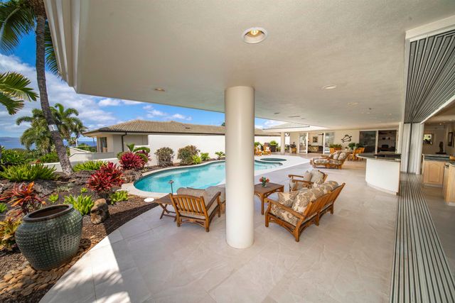 206 Heleuma Pl, Kihei, HI 96753