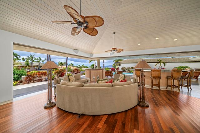 206 Heleuma Pl, Kihei, HI 96753