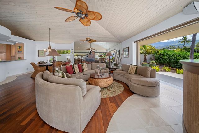 206 Heleuma Pl, Kihei, HI 96753