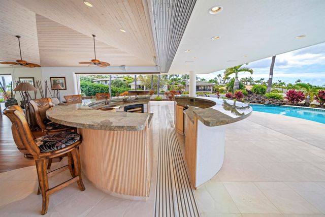 206 Heleuma Pl, Kihei, HI 96753