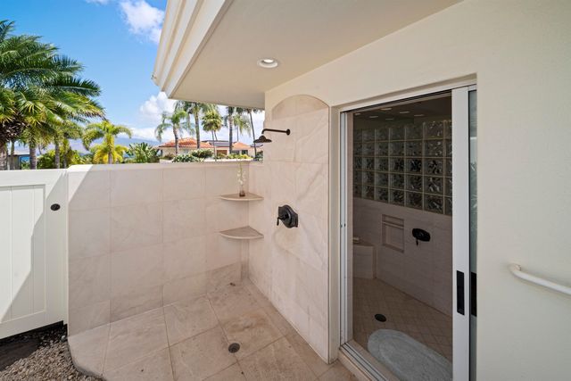 206 Heleuma Pl, Kihei, HI 96753