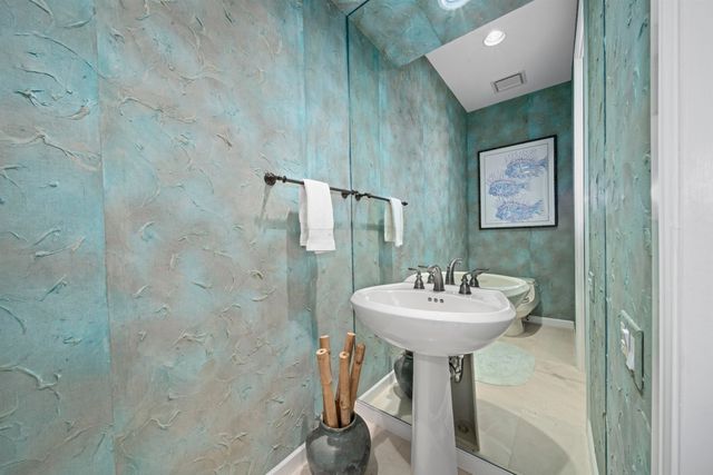 206 Heleuma Pl, Kihei, HI 96753