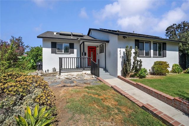 14373 Berg, Sylmar, CA 91342