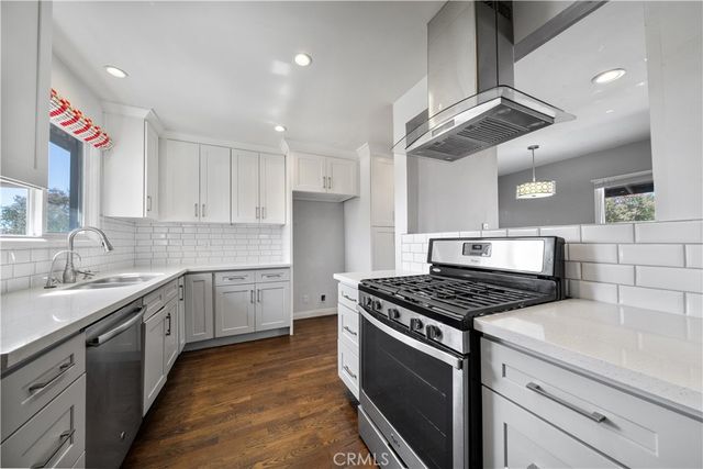 14373 Berg, Sylmar, CA 91342