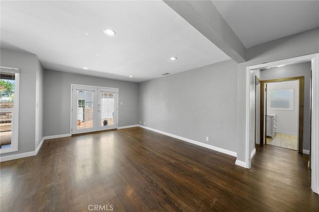 14373 Berg, Sylmar, CA 91342