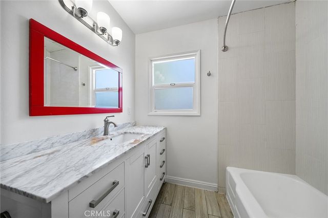 14373 Berg, Sylmar, CA 91342
