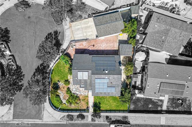14373 Berg, Sylmar, CA 91342