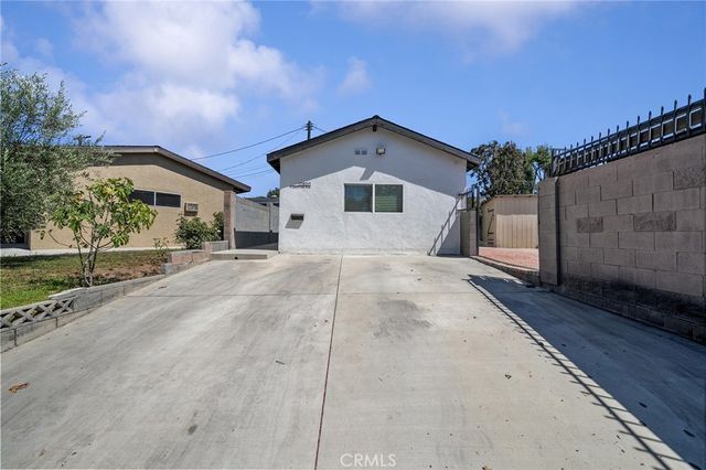 14373 Berg, Sylmar, CA 91342