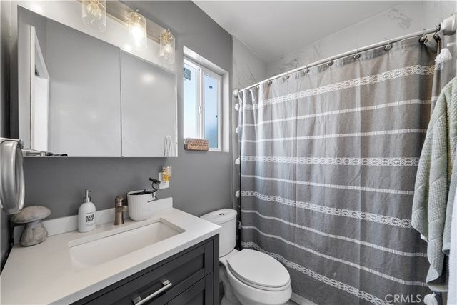 14373 Berg, Sylmar, CA 91342