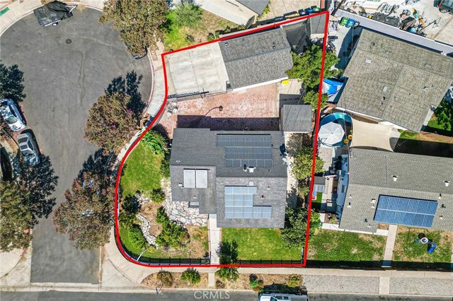 14373 Berg, Sylmar, CA 91342