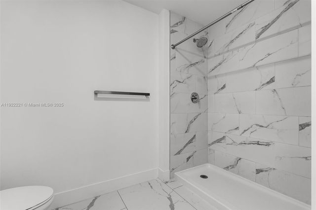 1 Curtiss Pkwy 317, Miami Springs, FL 33166