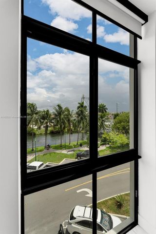 1 Curtiss Pkwy 317, Miami Springs, FL 33166