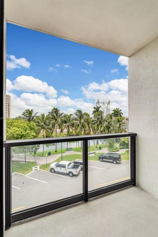 1 Curtiss Pkwy 317, Miami Springs, FL 33166