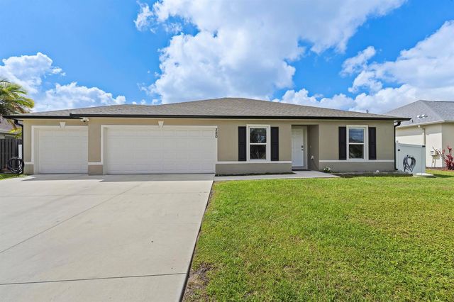 380 SW Donna Terrace, Port St. Lucie, FL 34984