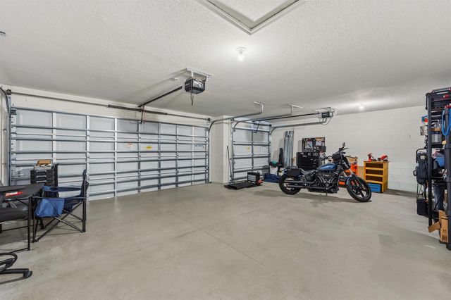 380 SW Donna Terrace, Port St. Lucie, FL 34984